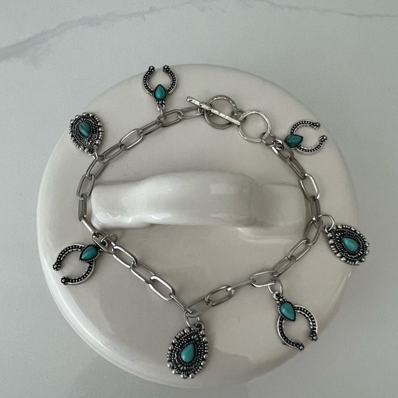 Cute Turquoise Women's Bracelate - Picture 2 of 11